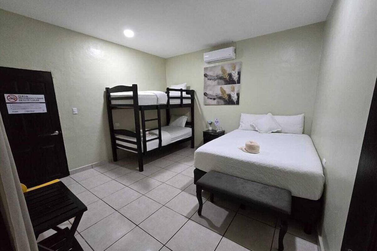 Ropa de cama de alta calidad, wifi gratis y ropa de cama