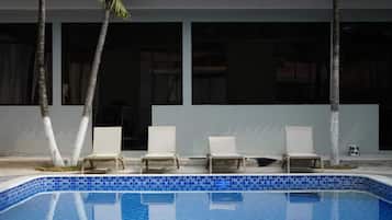 Udendørs pool