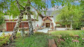 Family Cabin | Terrace/patio