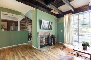 Comfort Cabin | Living area | 43-inch TV with digital channels, fireplace - North Bay Mountains Cabins (Lake Arrowhead)