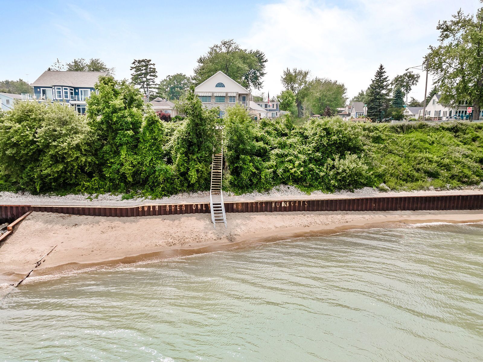 在附近的私人海滩