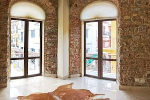 Deluxe Condo, 4 Bedrooms