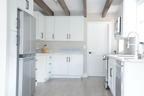 Paper towels, dining tables