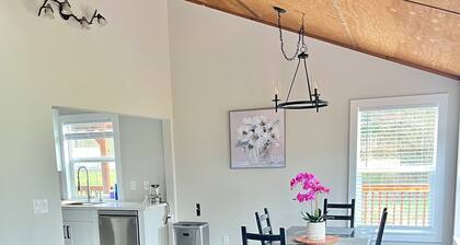 Riverfront House + 2 Acre Land + Wallace River + Private Creek