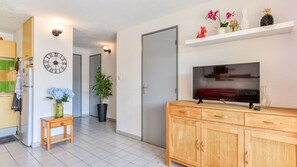 Interior - Modern apt 4 ppl, equipped loggia, pool (Agde)