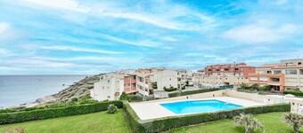 Studio 5 ppl, sea view loggia, beach at 100m