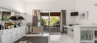 Modern house 5 ppl, terrace, pool