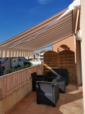 Terrace/patio - Modern apt 4/6 ppl, terrace, pool, free parking (Agde)