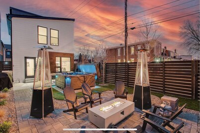 Ultra Modern in NuLu, Hot Tub, Fire Pit, King Bed