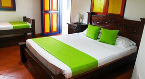 Schallisolierte Zimmer, kostenloses WLAN, Bettwäsche