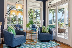 Flat-screen TV, fireplace