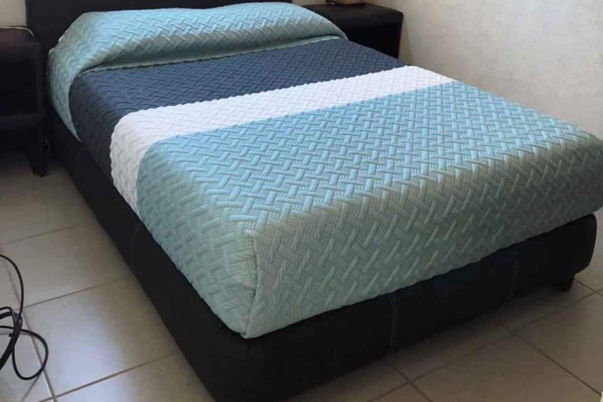 Classic Condo | 1 bedroom, free WiFi, bed sheets