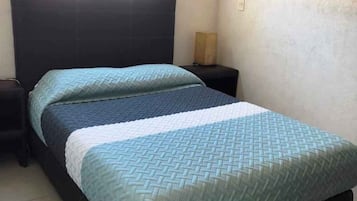 Condo clásico | 1 habitación, wifi gratis y ropa de cama