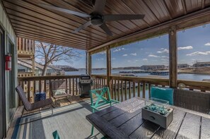 Outdoor dining - Indoor/outdoor pool, hot tub and boat slip! NO STAIRS (Village of Four Seasons)