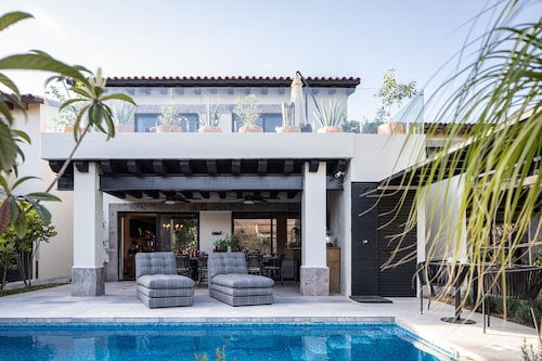 Escape to Private & Safe 5Bed with Pools