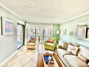 Smart TV, DVD player