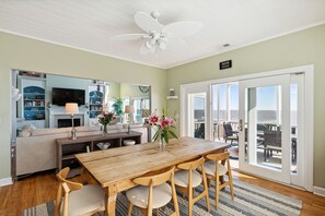 Dining - 1015 E Arctic - Dolphins Folly - All Oceanfront Bedrooms with Porch (Folly Beach)