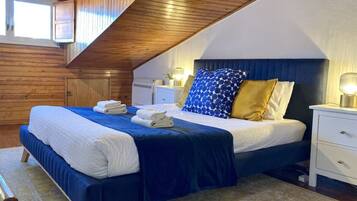 1 slaapkamer, een strijkplank/strijkijzer, gratis wifi, beddengoed