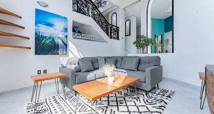 VH | Private room Querétaro | wifi and rooftop | 145