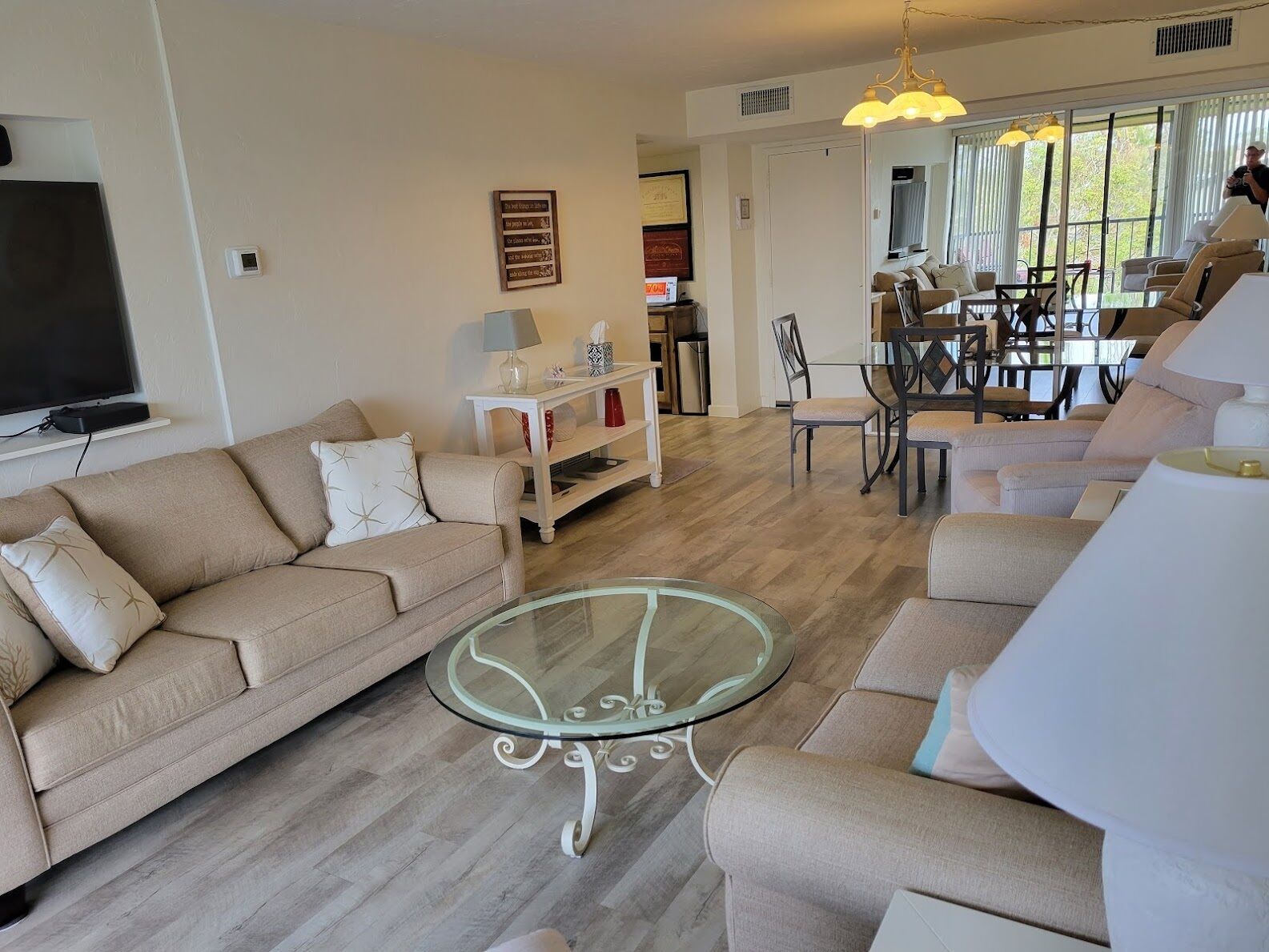 Work & Play Condo in Bird Bay Updated - 2 miles to the beach! Pickleball 