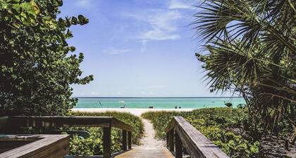 Quiet Condo w/ Elevator in Bird Bay - Pickleball, pool, 2 miles to the beach!