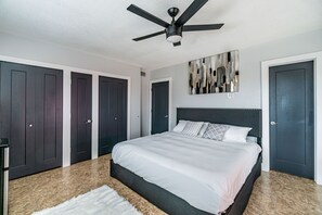 4 bedrooms, desk, iron/ironing board, free WiFi