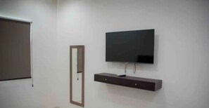 Apartament econòmic, 2 dormitoris, vistes a la ciutat | 2 dormitoris, wifi gratuïta i roba de llit 