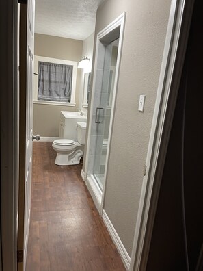 Toallas y papel de baño 