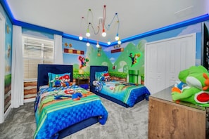 9 bedrooms, iron/ironing board, internet, bed sheets