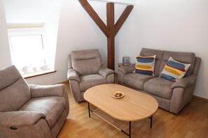 Fernseher, Stereoanlage