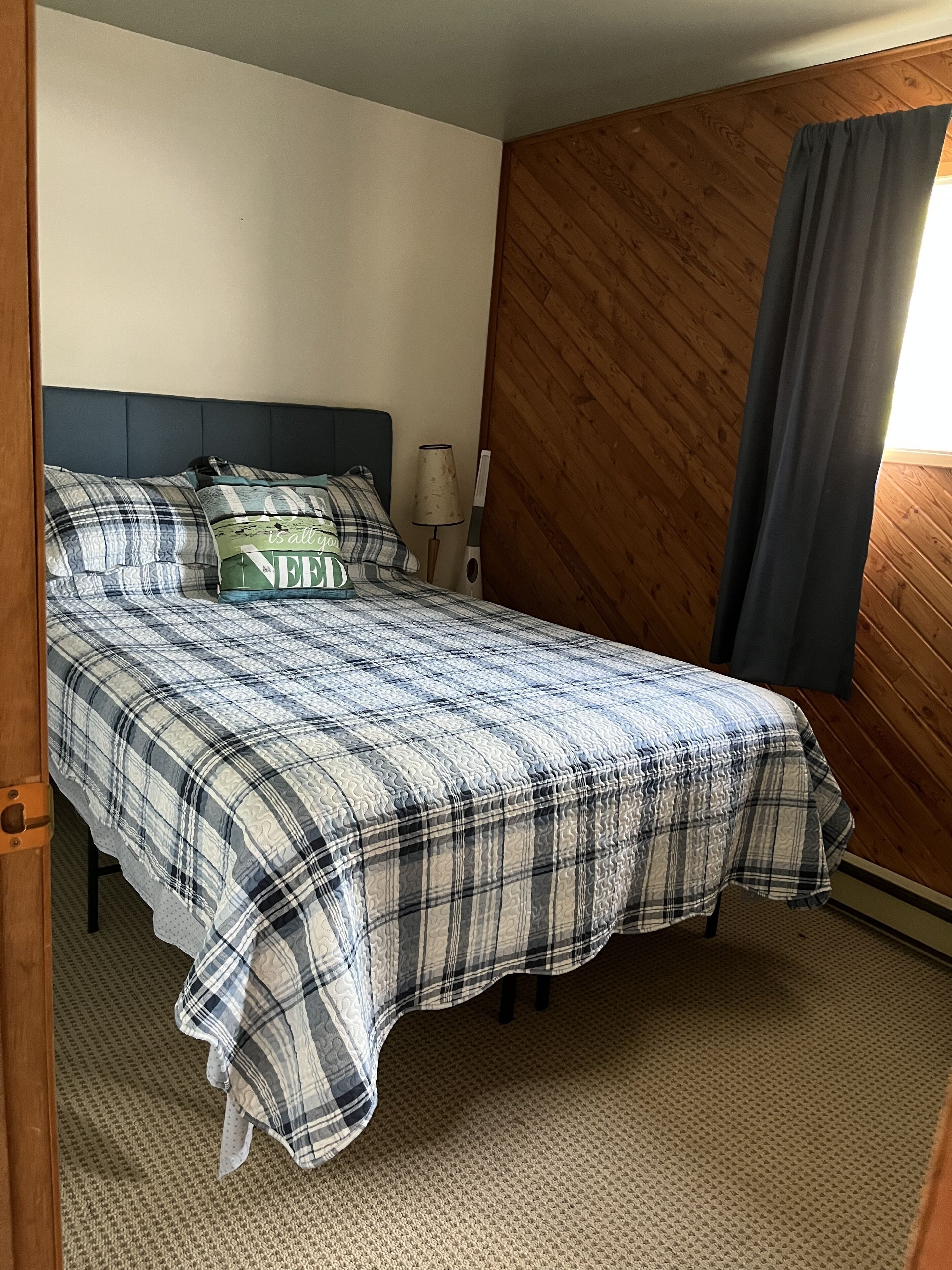 3 多间卧室、旅行婴儿床、免费 WiFi、床单