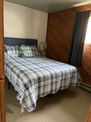 3 makuuhuonetta, vauvan matkasänky, ilmainen Wi-Fi, vuodevaatteet