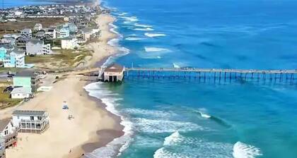 🌊 Steps from the ocean in the Outer Banks - New Hot Tub, Deck & Dog Run! 🐕