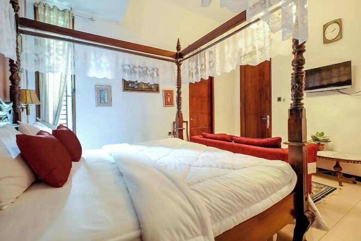 1 chambre, bureau, fer et planche à repasser, Wi-Fi gratuit