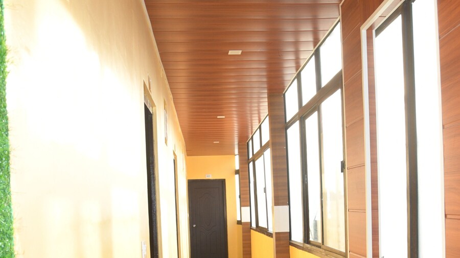 Hotel Mountain View And Rooftop Restaurant