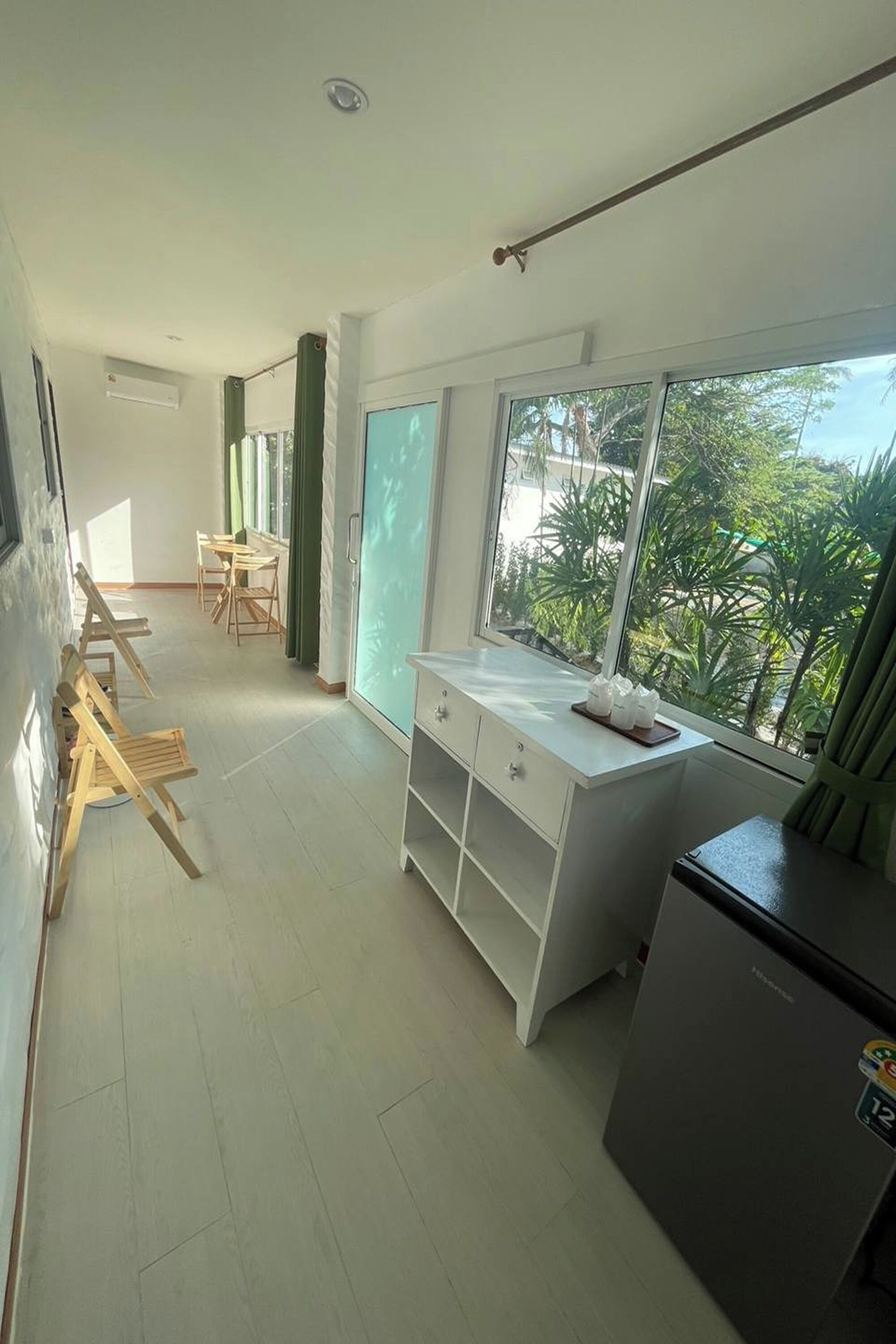 Suite familiar | Escritorio, wifi gratis, ropa de cama