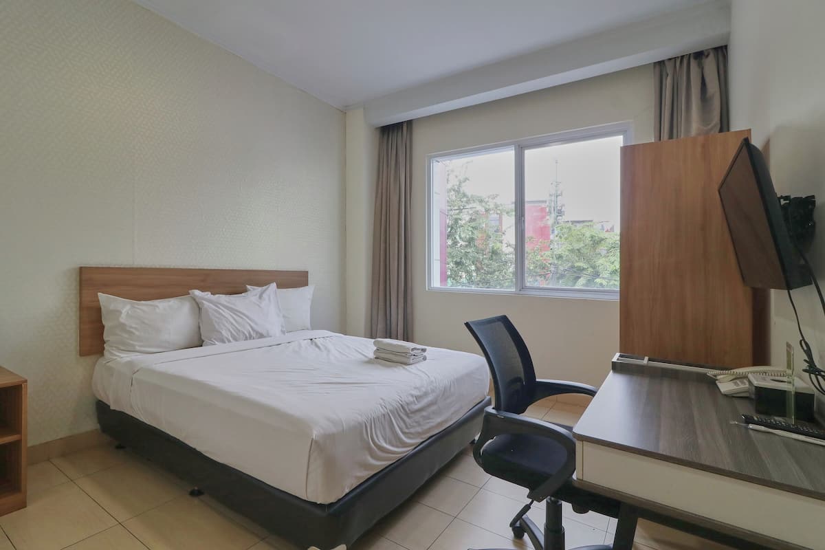 Minibar, Schreibtisch, kostenloses WLAN, Bettwäsche