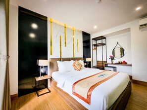 Deluxe Double Room | Minibar, desk, soundproofing, free WiFi - Aloha Hotel Quy Nhon (Quy Nhon)