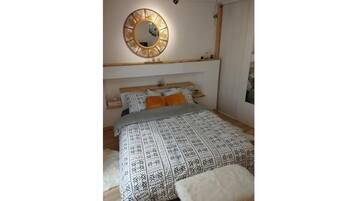 1 chambre, fer et planche à repasser, Wi-Fi gratuit, draps fournis