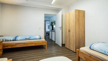 3 sovrum, gratis wi-fi och sÀngklÀder