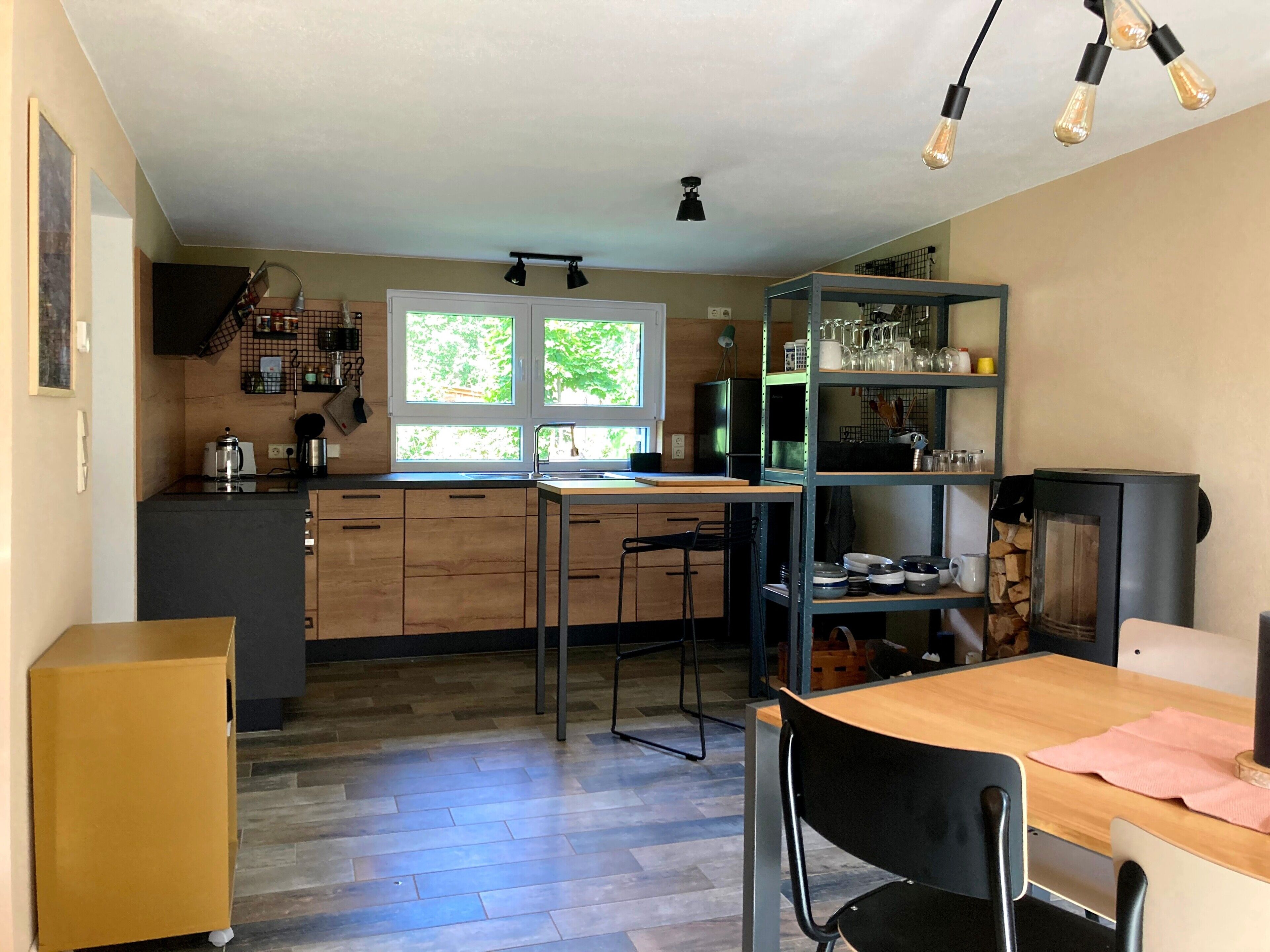 Kühlschrank, Ofen, Herdplatte, Geschirrspüler