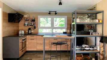 Kühlschrank, Ofen, Herdplatte, Geschirrspüler