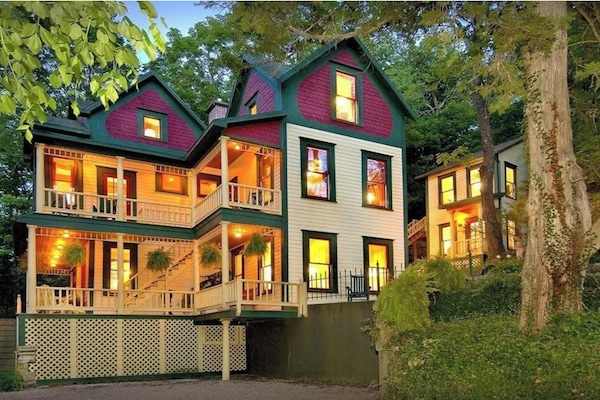 Mặt tiền nơi lưu trú