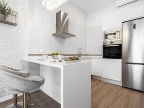 Fridge, microwave, oven, dishwasher