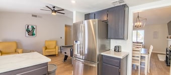 Appian · Stunning Renovated home, Included Heated Spa