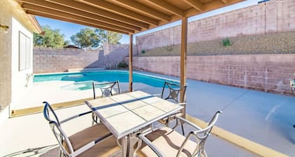 Appian · Stunning Renovated home, Included Heated Spa