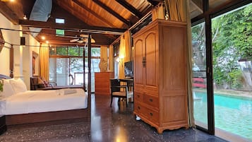 4 dormitorios, caja fuerte, tabla de planchar con plancha