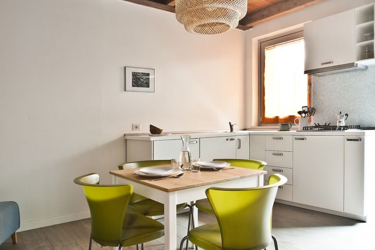 Keittoastiat/astiat/ruokailuvälineet