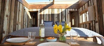The Sandpiper - sleeps 4 guests in 2 bedrooms