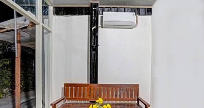 Hotel O Grand Syariah Hagawa Lamongan Near SPORT CENTER LAMONGAN